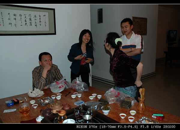 北京的茶友李小姐和济南的俩位男性茶友位