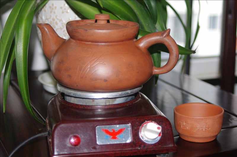 80年代老坭兴陶700毫升的煮老茶之利器。